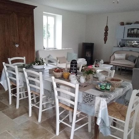 Chambre D Hotes La Barriere Channay-sur-Lathan Dış mekan fotoğraf